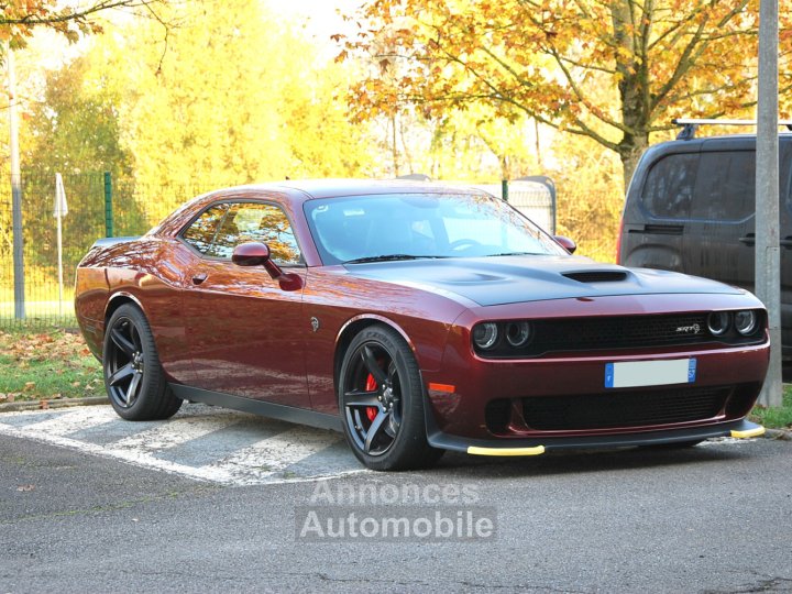 Dodge Challenger hellcat 62 supercharged - 1