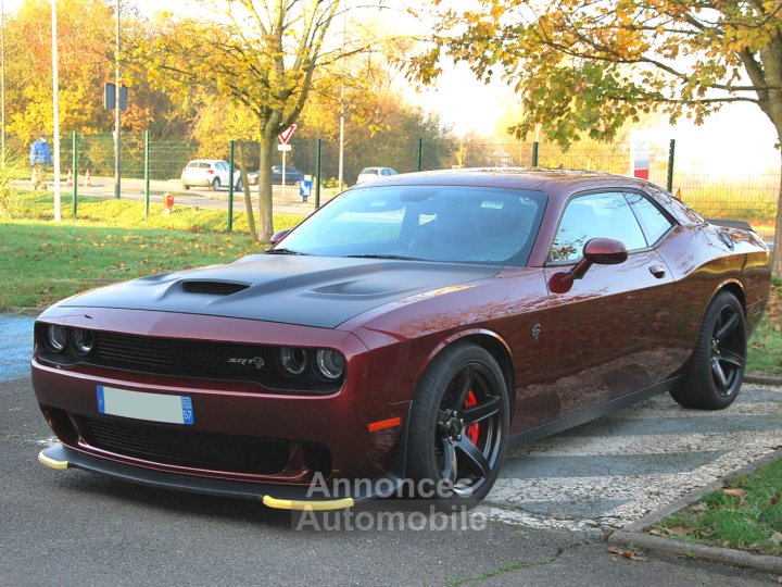 Dodge Challenger hellcat 62 supercharged - 7