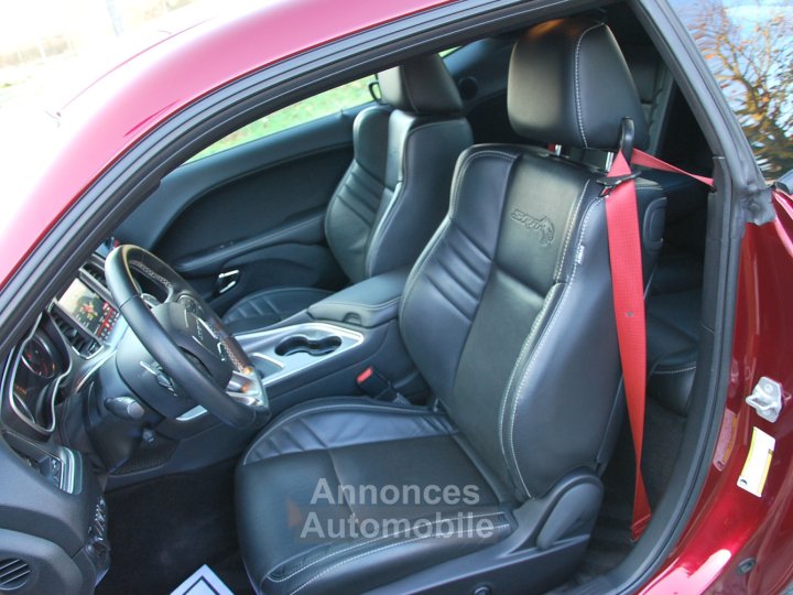 Dodge Challenger hellcat 62 supercharged - 9