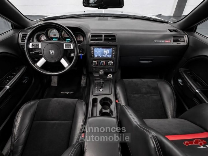 Dodge Challenger SRT8 61 Hemi SRT8 61 Hemi - 13