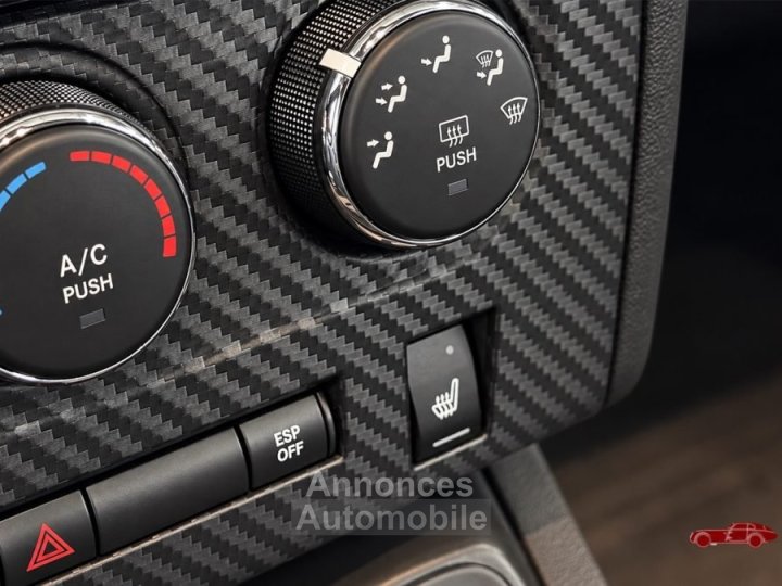 Dodge Challenger SRT8 61 Hemi SRT8 61 Hemi - 24