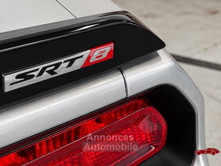 Dodge Challenger SRT8 61 Hemi SRT8 61 Hemi - 32
