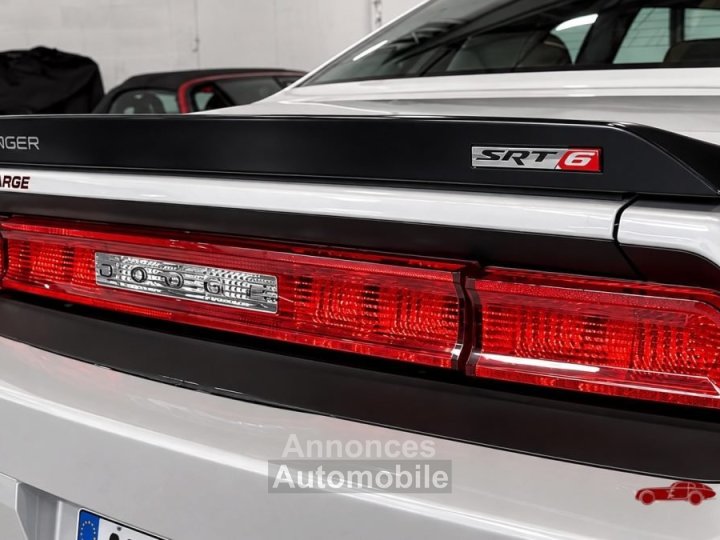 Dodge Challenger SRT8 61 Hemi SRT8 61 Hemi - 44