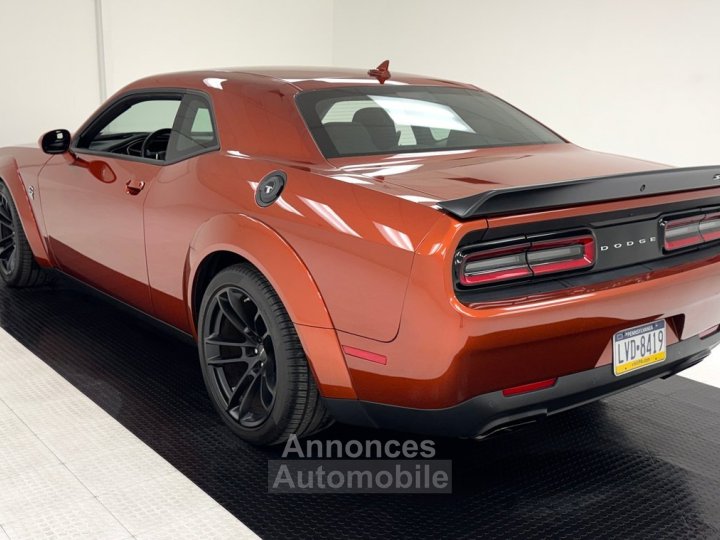 Dodge Challenger SRT Hellcat Widebody Hardtop - 3