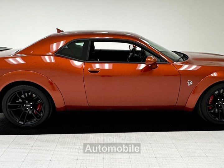 Dodge Challenger SRT Hellcat Widebody Hardtop - 6