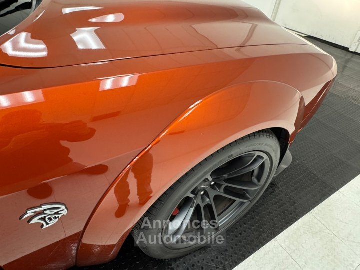 Dodge Challenger SRT Hellcat Widebody Hardtop - 25
